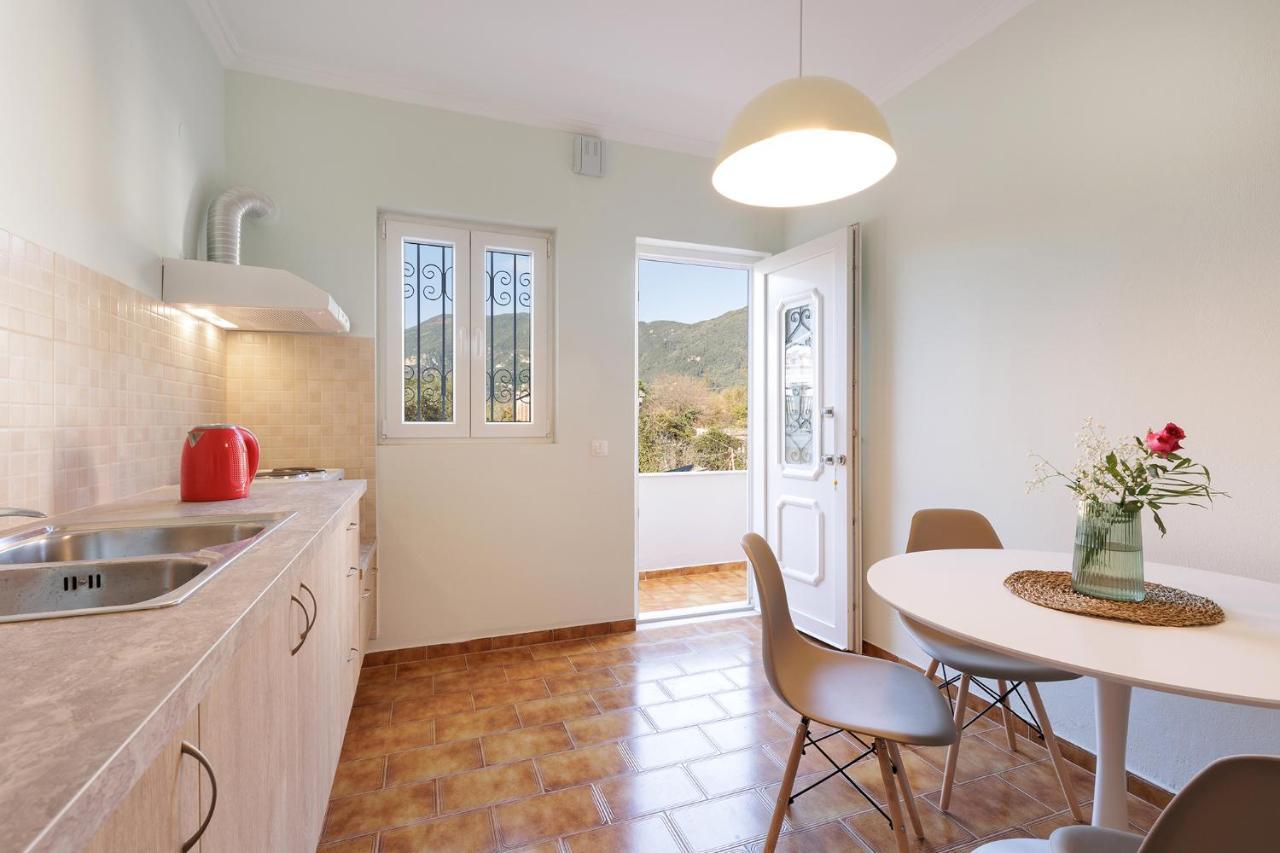 Marina Beachfront Apartment By Konnect, イプソス エクステリア 写真